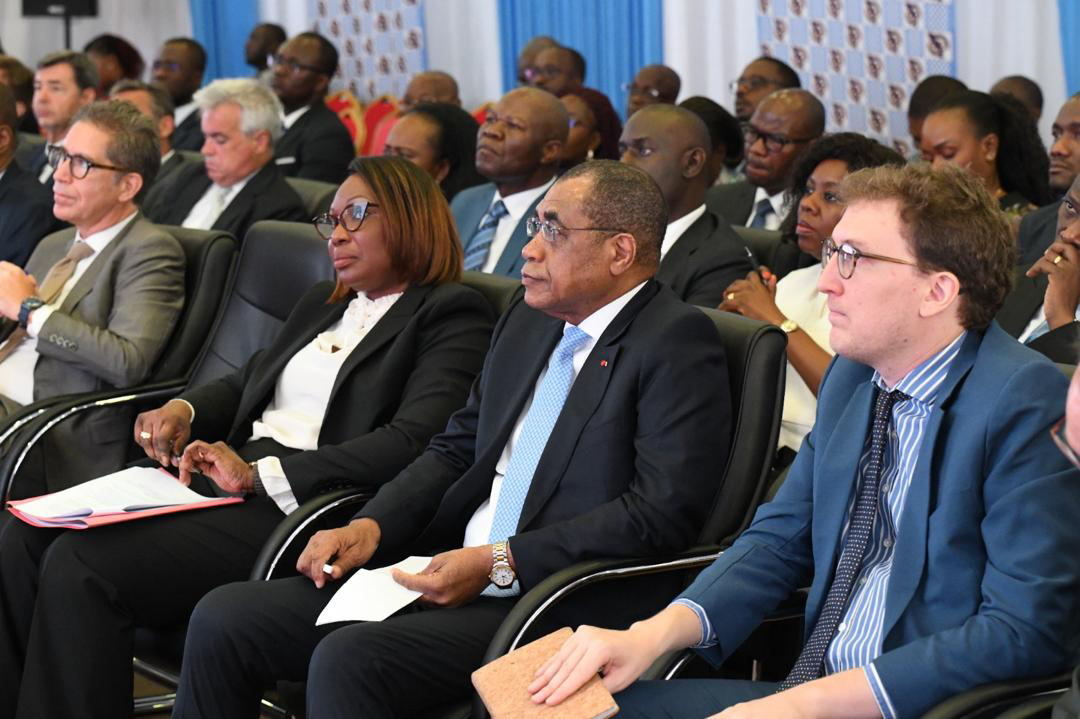 Présentation du rapport 2024 du FMI sur “Perspectives économiques régionales pour l’Afrique subsaharienne’’ Le Ministre Adama Coulibaly livre les secrets d'une économie ivoirienne résiliente et performantes