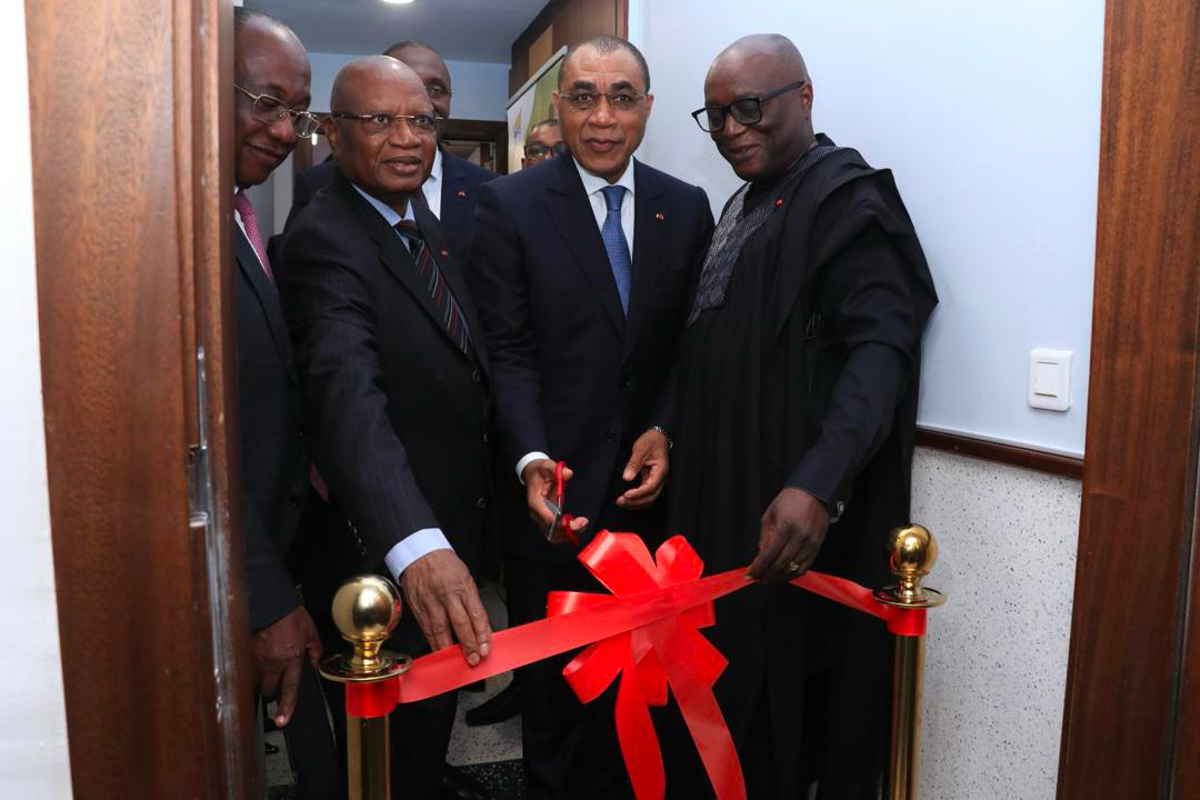 Association des Banques et Etablissements financiers de Côte d’Ivoire Le nouveau siège de l’APBEF-CI inauguré par le Ministre Adama Coulibaly
